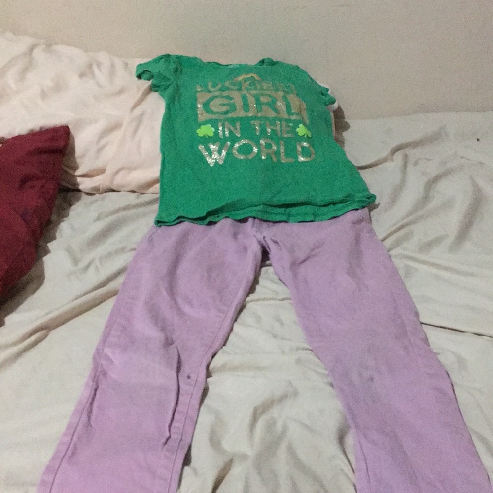 Nice outfit for when it comes two lucky days